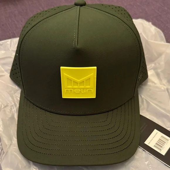 Melin Classic Odyssey Stacked Green Cap with Yellow Logo - Picture 1 of 13